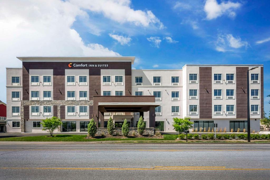 Comfort Inn & Suites