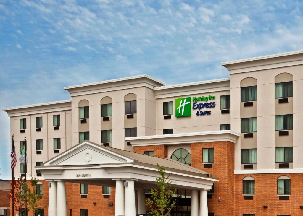 Holiday Inn Express & Suites Chicago West-O'Hare Arpt Area , an IHG Hotel