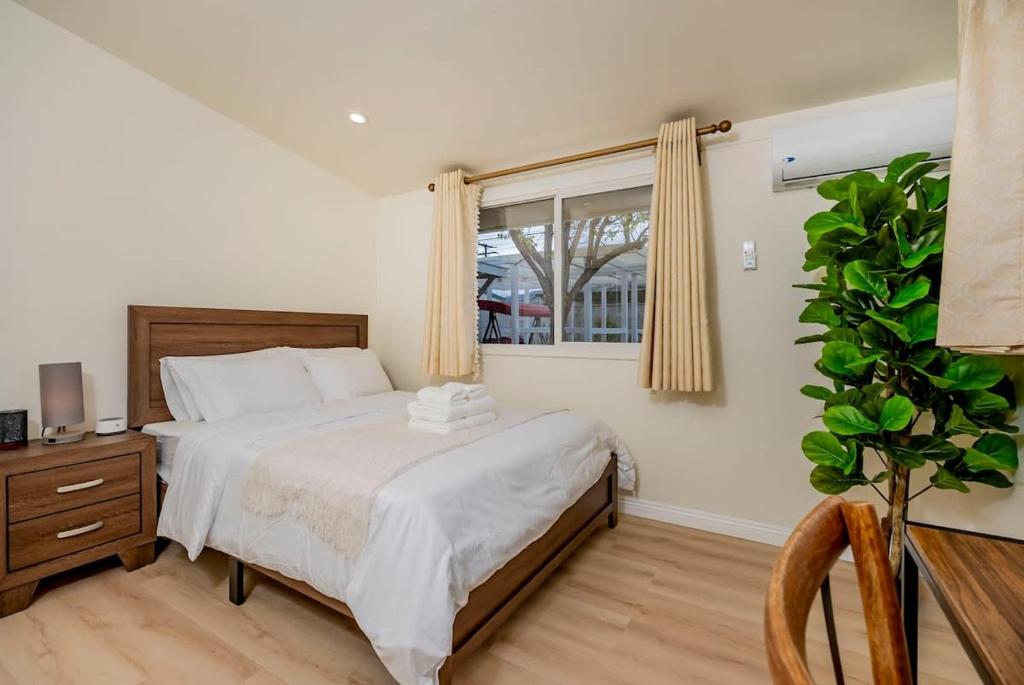 Peaceful Family Home with 3 Bedrooms and 2 Bathrooms