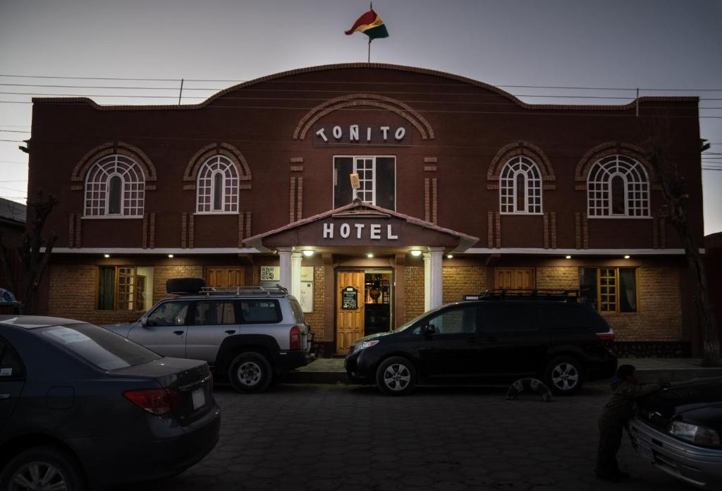 Tonito Hotel